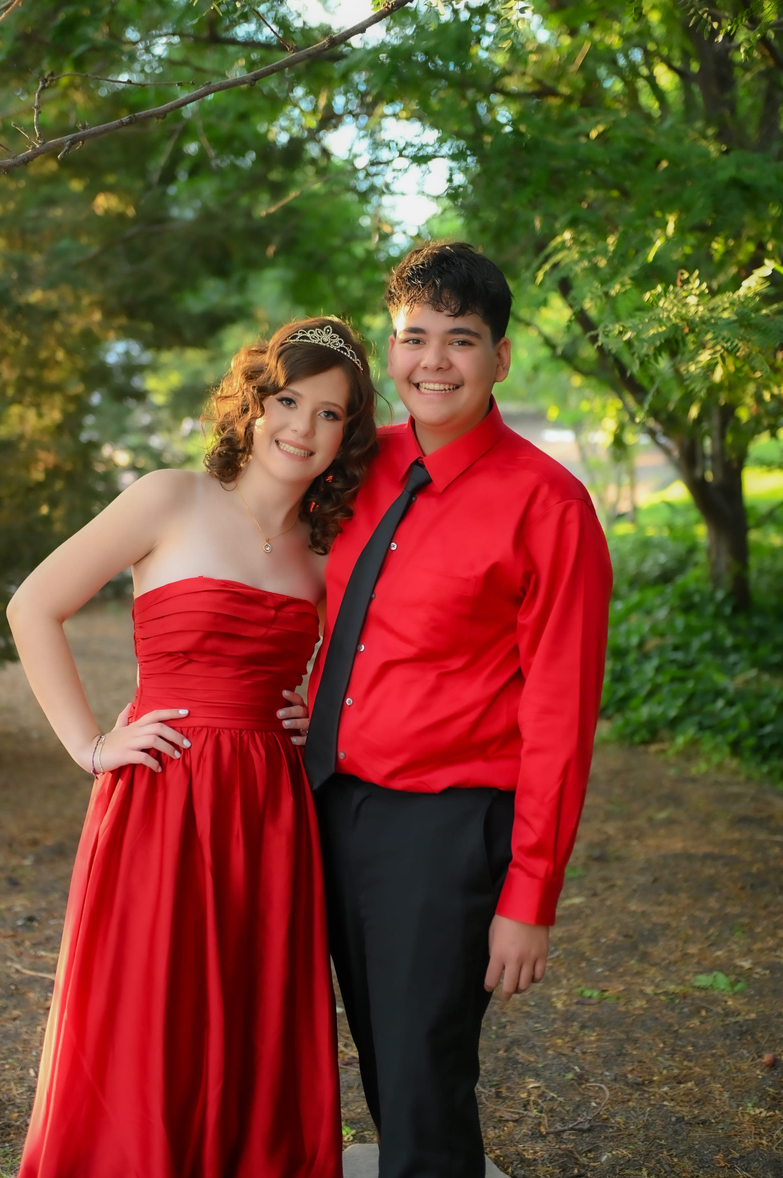 Alexia and Alejandro Lizárraga, XV Años portrait session — the twins together